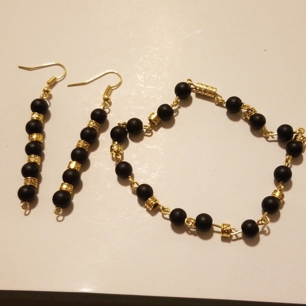 Handcraft bracelet and earring set